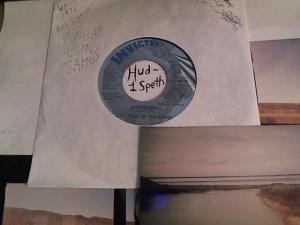 Hud-2 vinyl photos 513