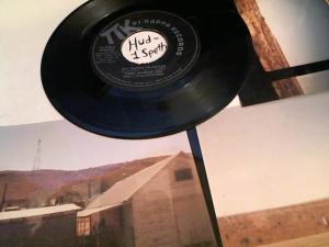 Hud-2 vinyl photos 891