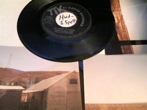 Hud-2 vinyl photos 893