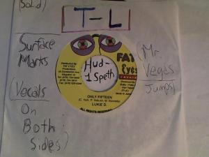 Hud-2 vinyl photos 2320