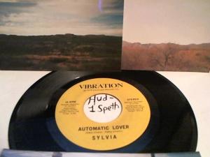 Hud-2 vinyl photos 5082