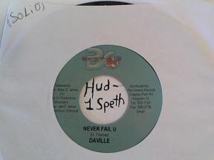 Hud-2 vinyl photos 902