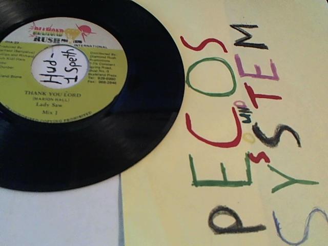 Hud-2 vinyl photos 198