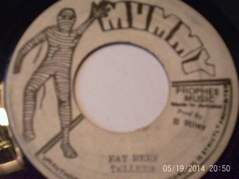 Hud-1 vinyl photos 720