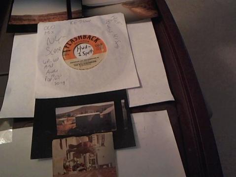 Hud-2 vinyl photos 2047