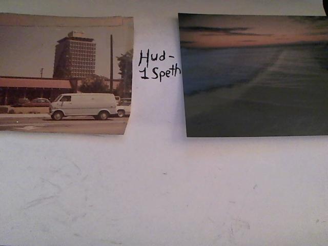 Hud-2 vinyl photos 250