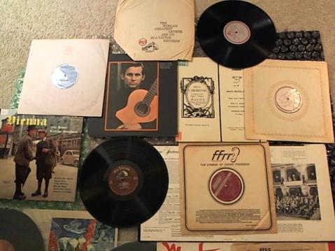 Hud-2 vinyl photos 3703