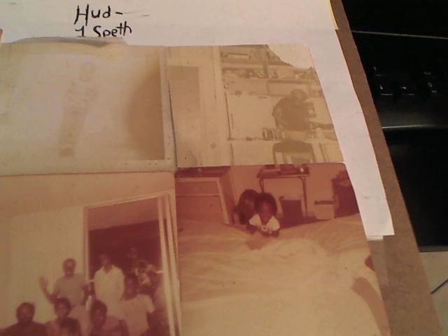 Hud-2 vinyl photos 406