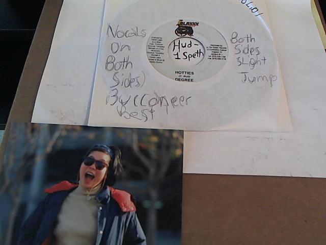 Hud-2 vinyl photos 997