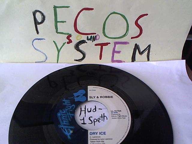 Hud-2 vinyl photos 112