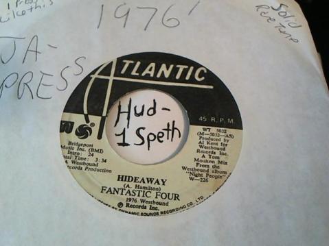 Hud-2 vinyl photos 276