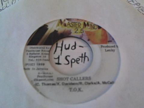 Hud-2 vinyl photos 328