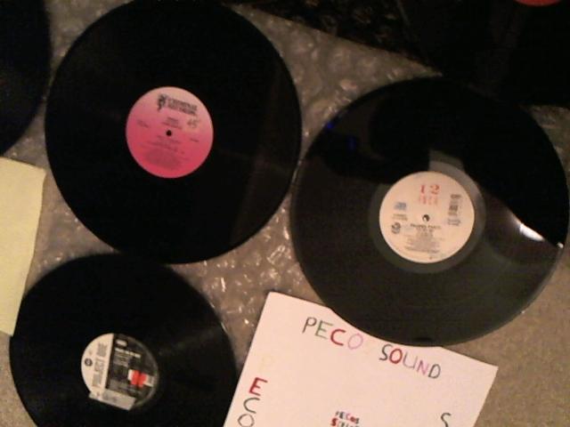 Hud-2 vinyl photos 3404