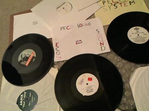 Hud-2 vinyl photos 3564