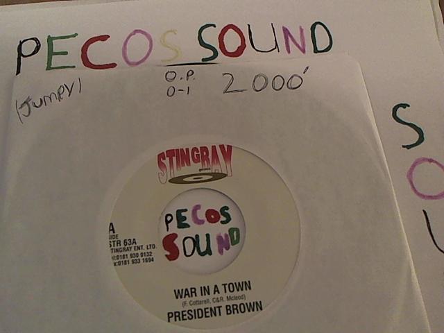 Hud-2 vinyl photos 2690