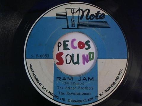 Hud-2 vinyl photos 1153